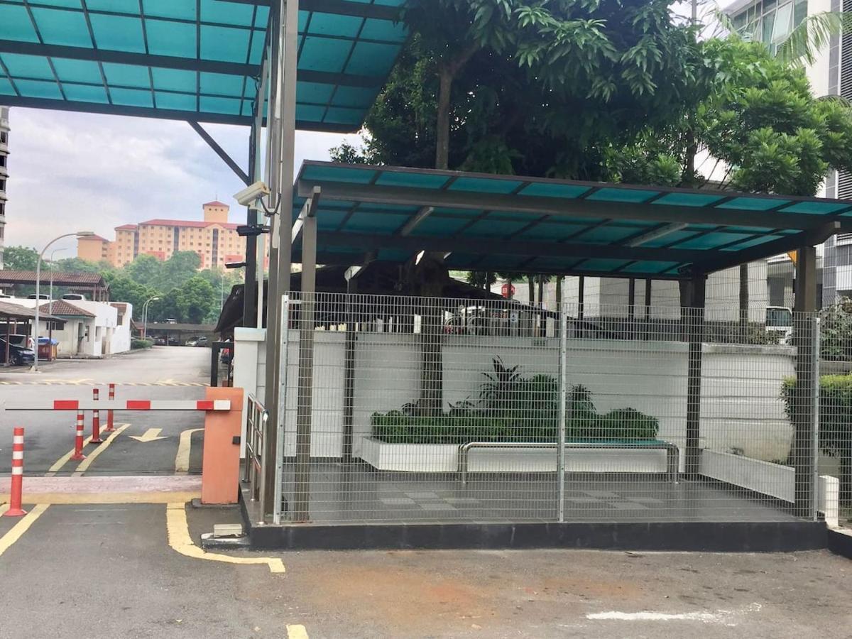 Cozy Kelana Jaya Semi-D Apt Near Mall, College & Hospital Petaling Jaya Eksteriør billede