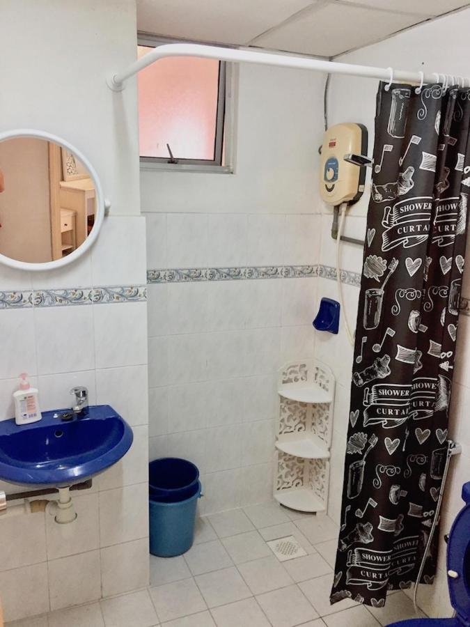 Cozy Kelana Jaya Semi-D Apt Near Mall, College & Hospital Petaling Jaya Eksteriør billede